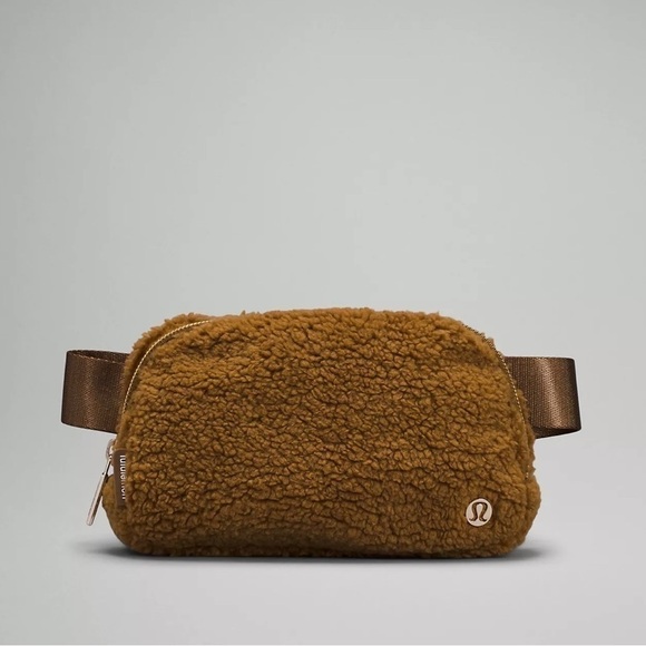 Lululemon Everywhere Fleece Belt Bag Burnt Caramel - Picture 1 of 3